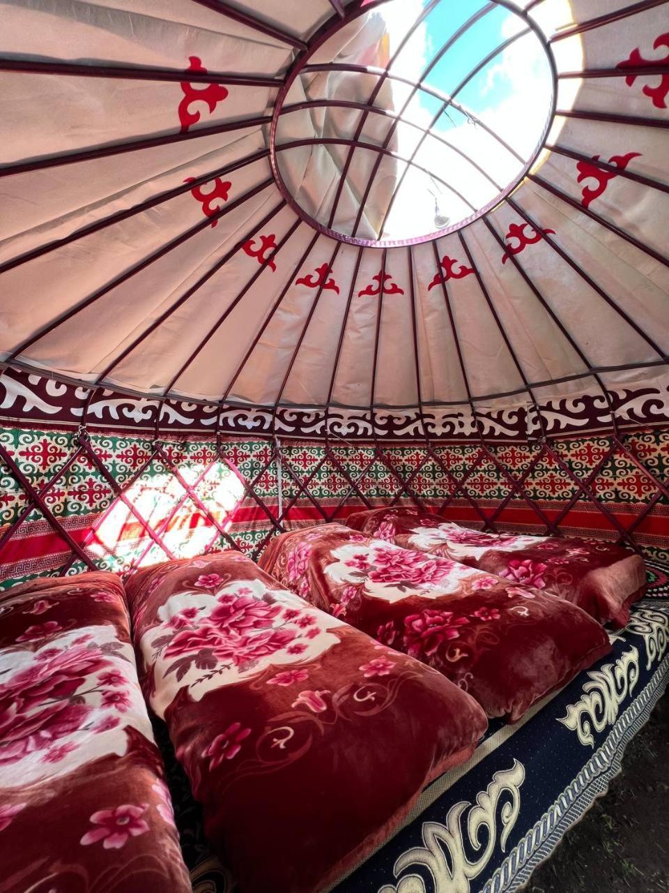 Ethno Yurt Camp Arashan Mineral'nyy Istochnik Mineral'nyy Istochnik Altyn-Arasan Exterior foto